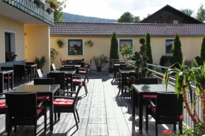 Отель Gasthof-Hotel Dilger  Раттенберг